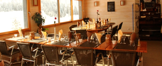 Htel le Mont Saint Jean - LES ROUSSES - Jura Tourisme