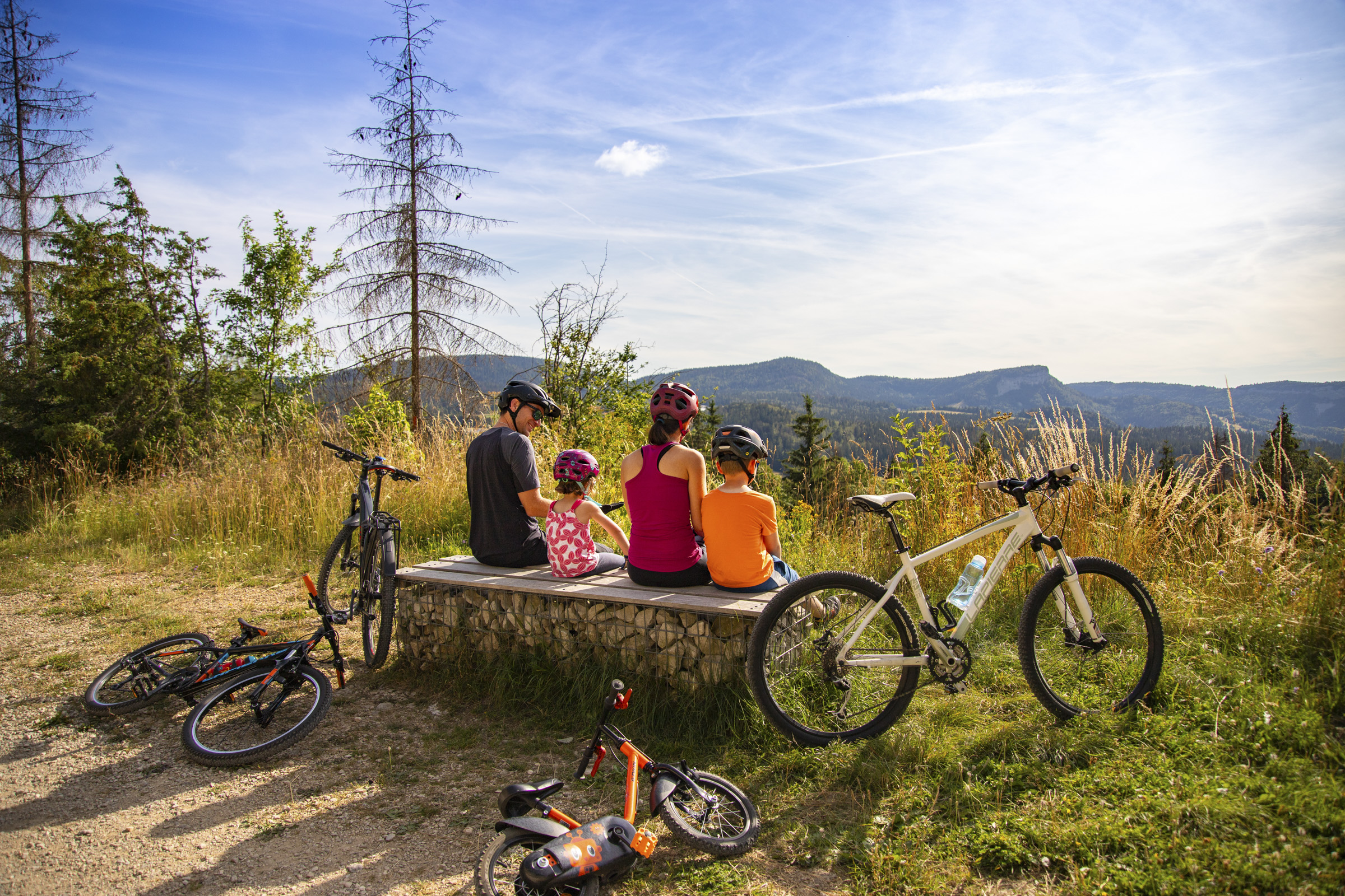 paysage - panorama - montagne - jura - station des rousses - vacances - ete - hiver