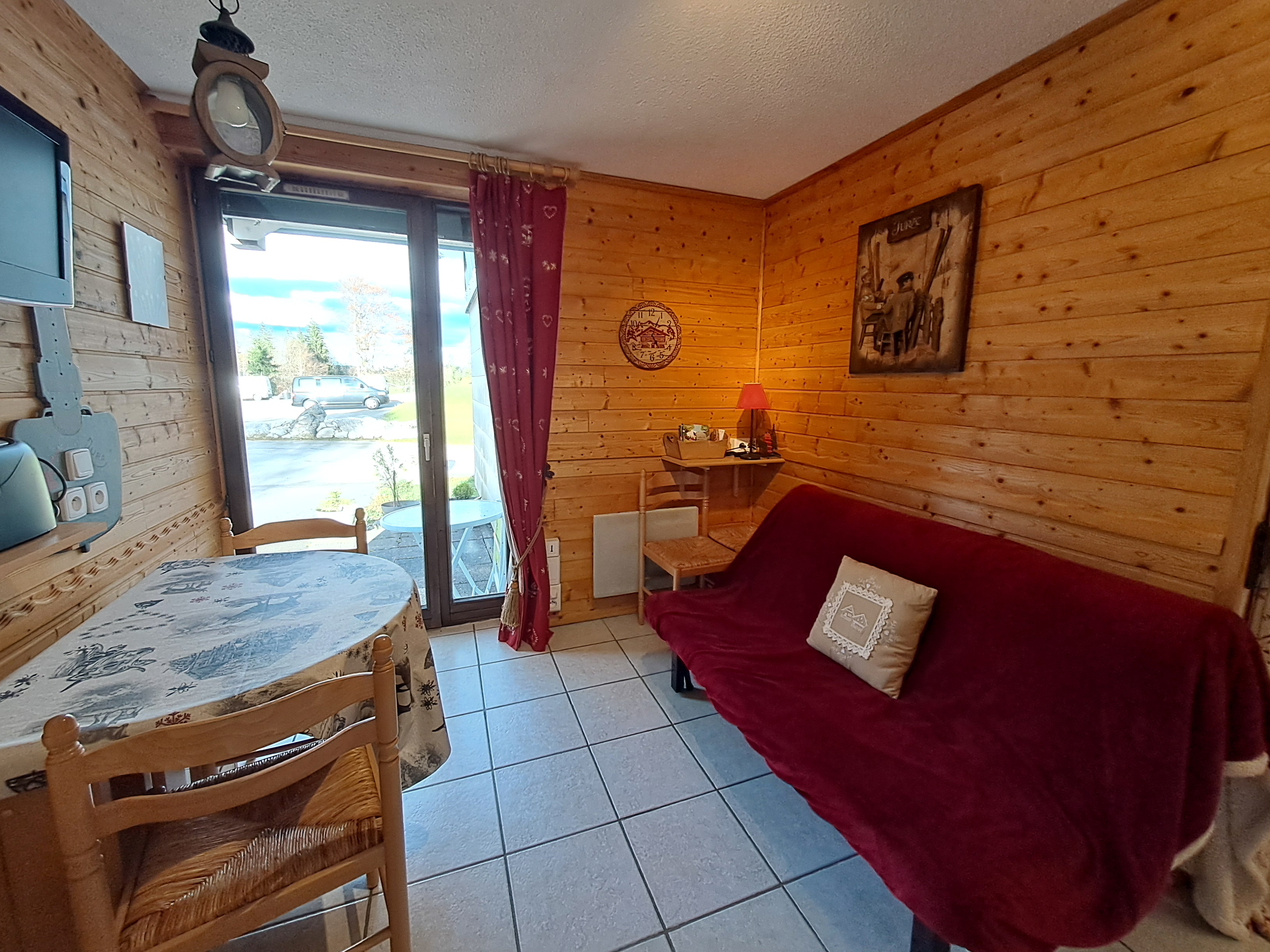 Le Cernois - Studio en résidence - P402KAR00