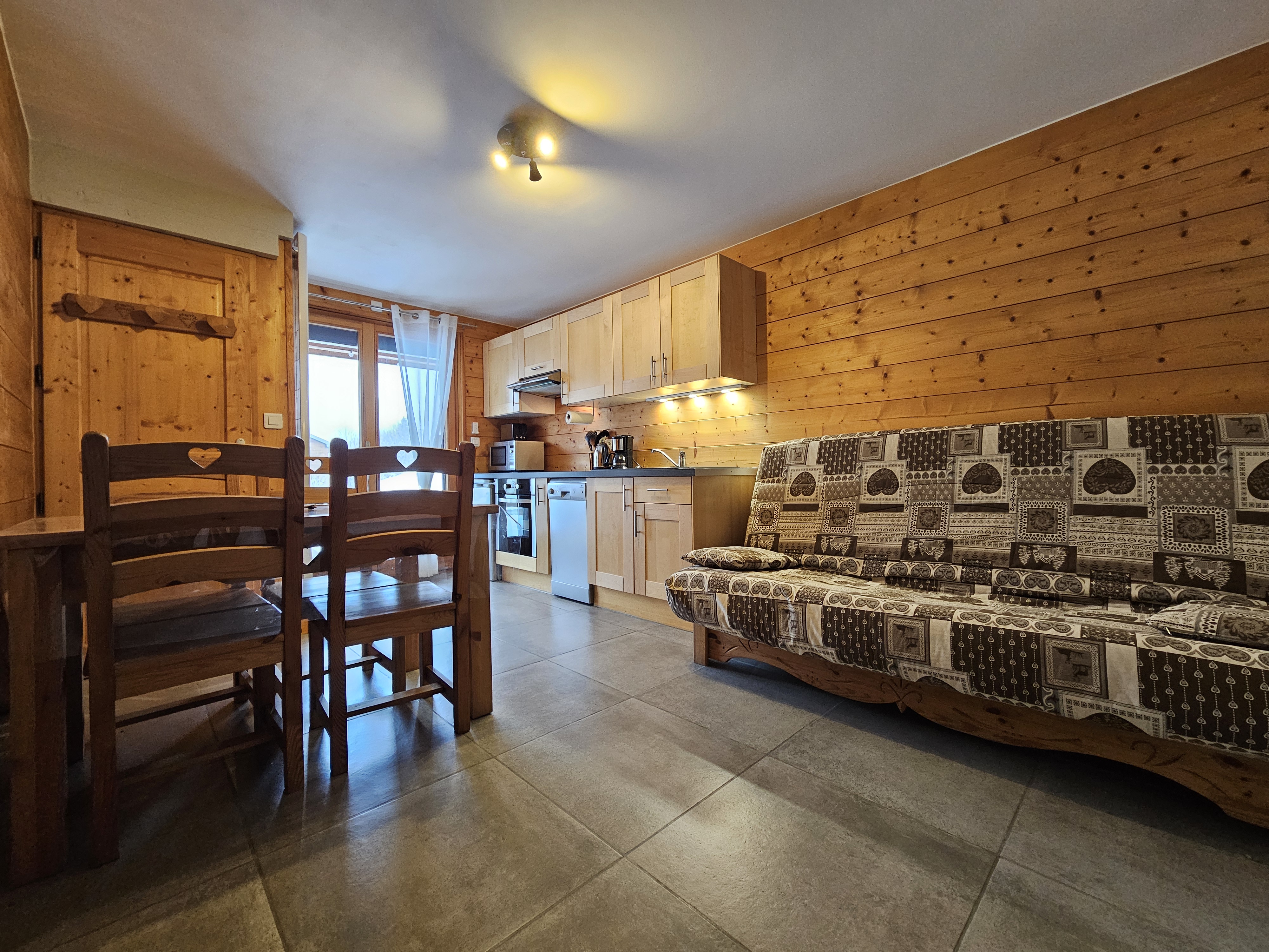 Appartement dans maison - R403MEL00