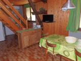 appartement-maison-salle-a-manger-cuisine-station-des-rousses-jura-57006