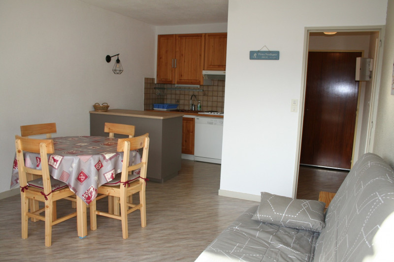 Location-Vacances-Appartement-Les Rousses-Jura-Station des Rousses