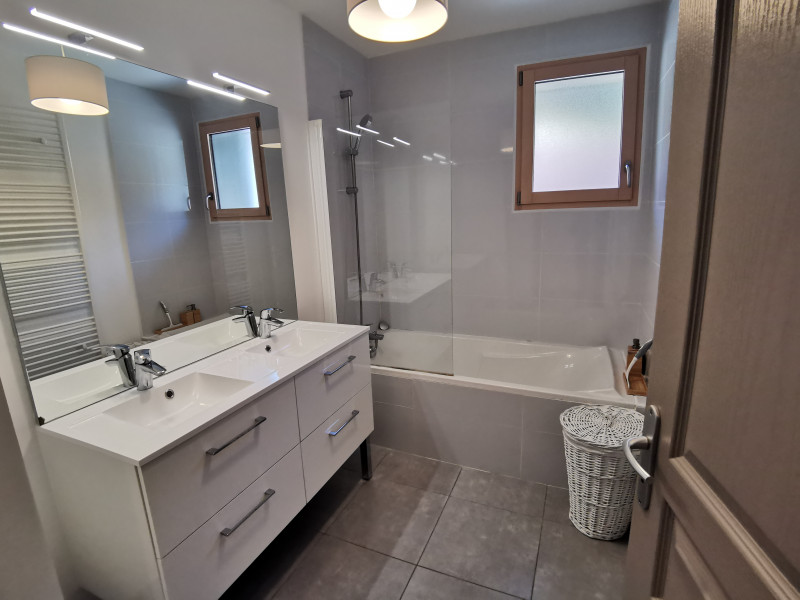 Location-Vacances-Appartement-Jura-Bois d'Amont-Station des Rousses - © Les Rousses Réservation Location-Vacances-Appartement-Jura-Bois d'Amont-Station des Rousses