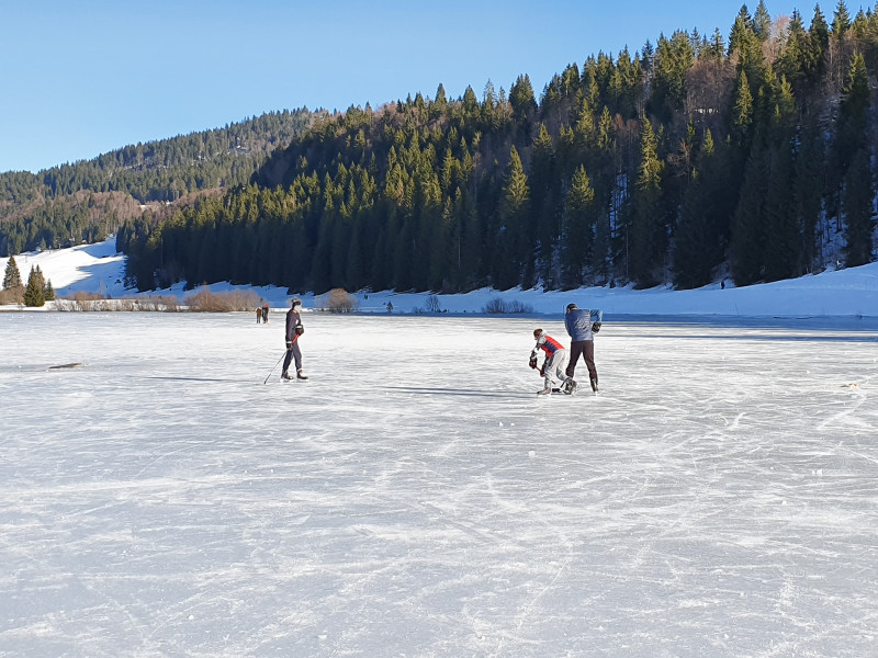 Patinage sur le lac