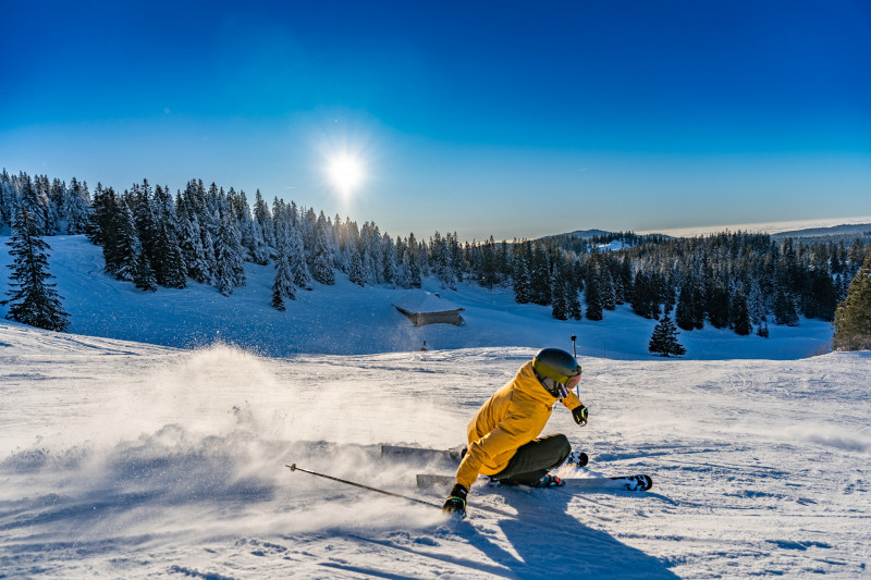 Ski-alpin-neige-bus-Station des Rousses-Jura sur Léman-Haut Jura-Les Rousses