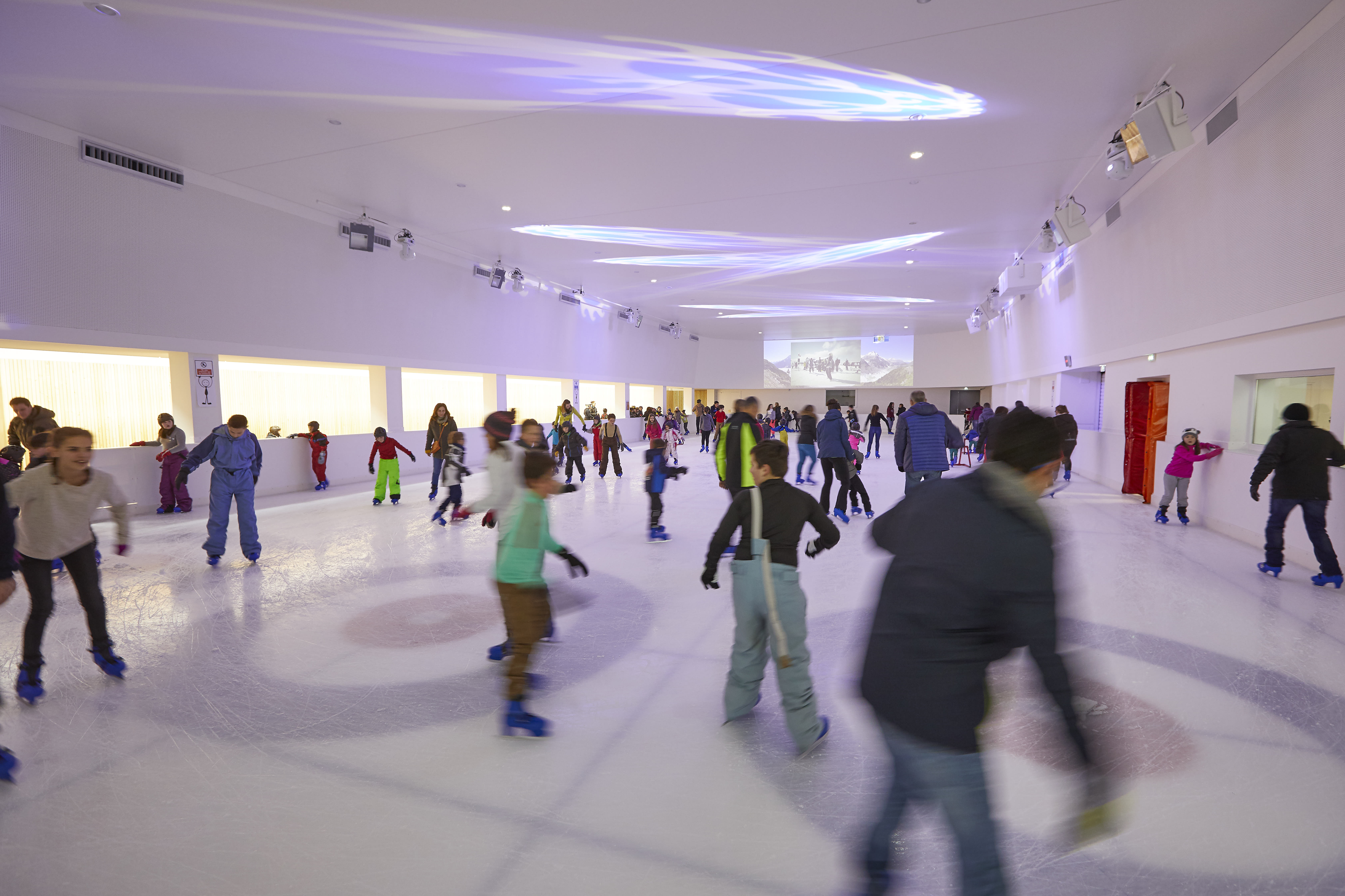 Patinoire - Groupe - Jura - Station des Rousses - Hiver