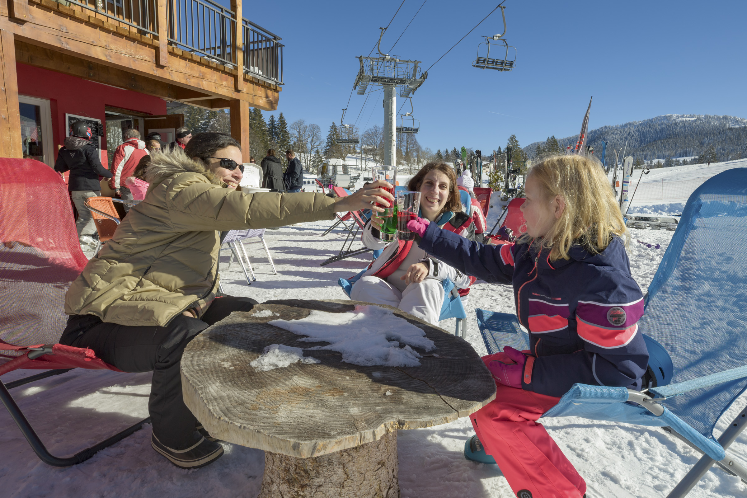 Ski - Détente - Pistes - Jura - Station des Rousses - Groupe